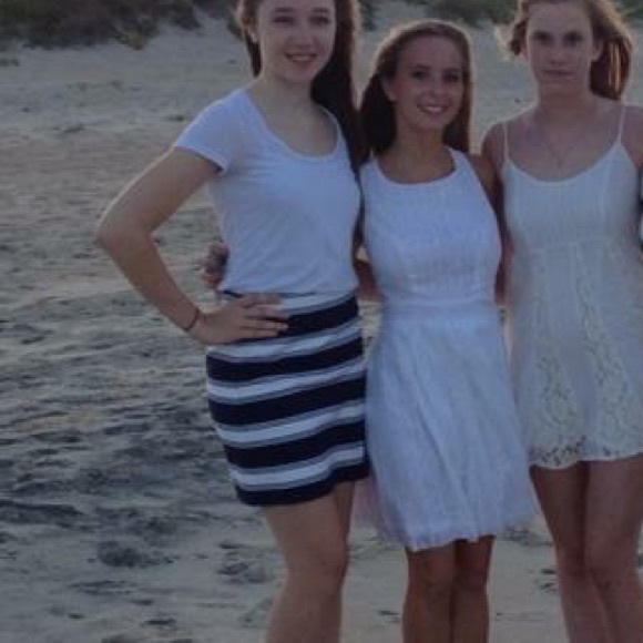 White Dress - Picture 6 of 7